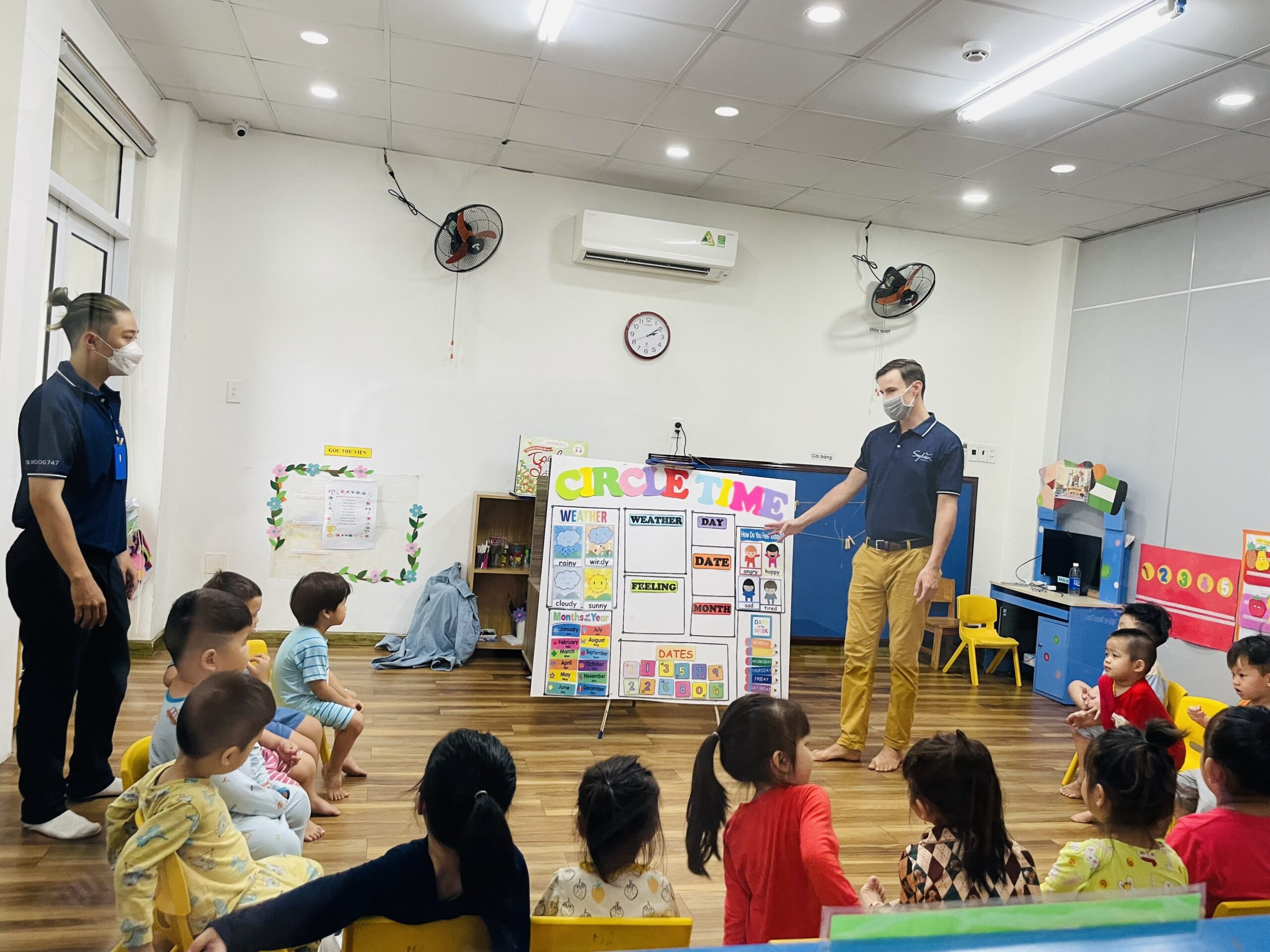 hợp tác giảng dạy tiếng anh tại trường học