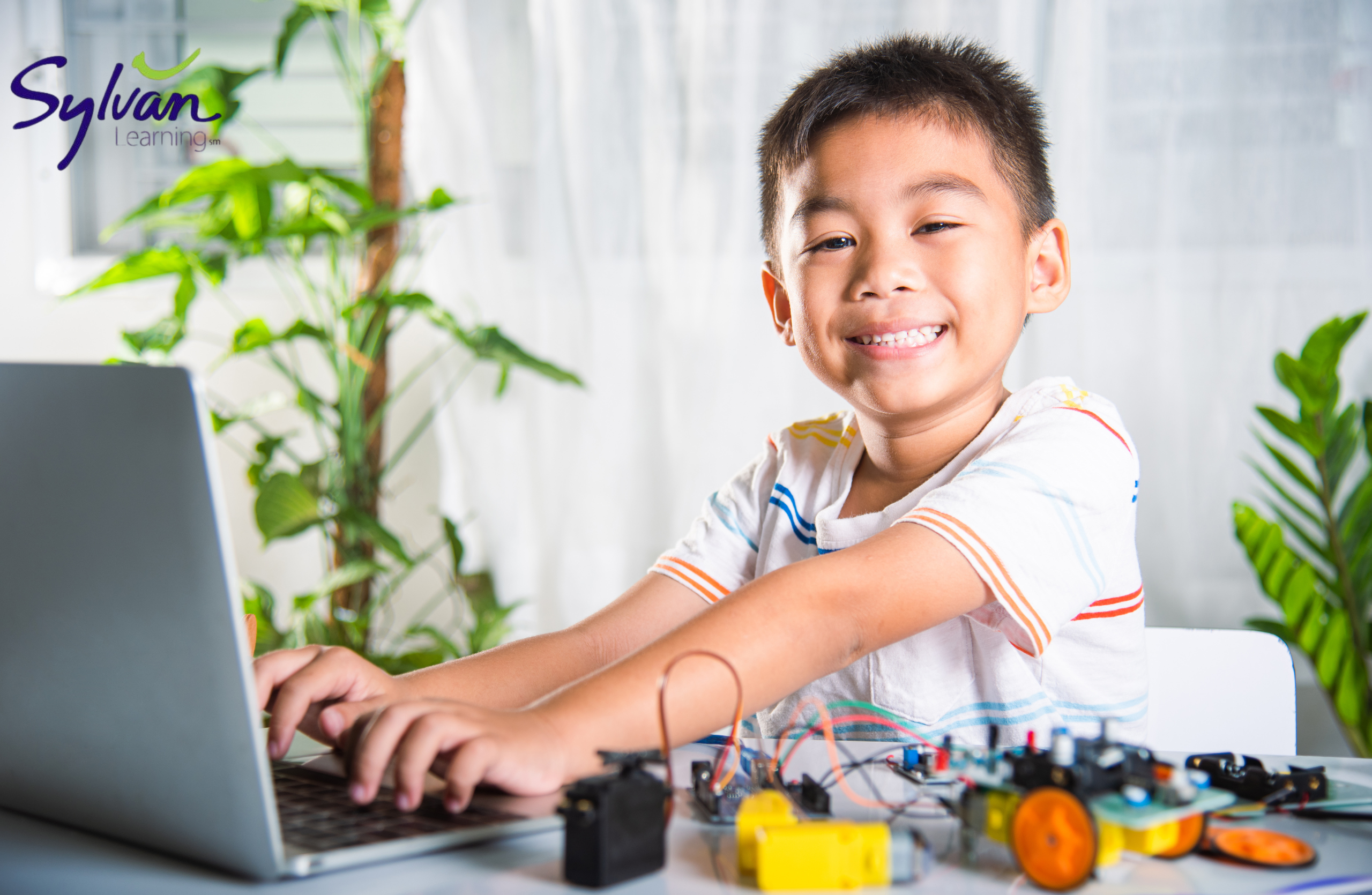 nên cho trẻ học cái nào trước?